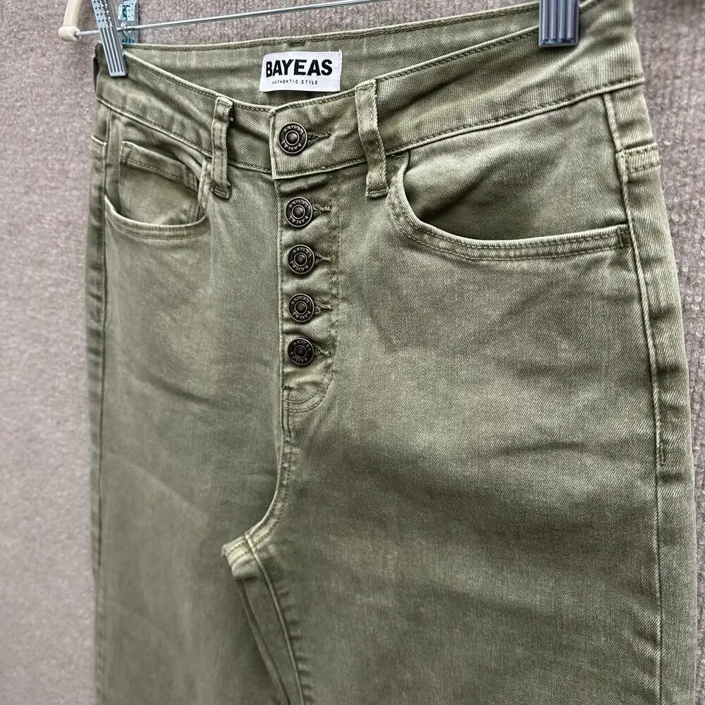 Bayeas never worn